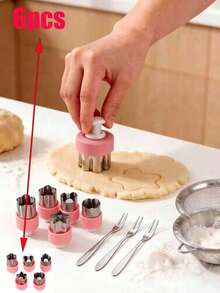 Stainless Steel Fruit And Vegetable Cookie Mold Set, Various Embossing Tools, Household Baking Tools, Lunchbox Decorating Tools, Outdoor Camping DIY Equipment. - Multicolor - View 15