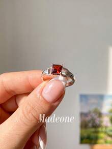 MADEONE 1件鏤空鑲鑽戒指，適合女性日常配戴、訂婚儀式、生日派對，送給女友的禮物 - 鏤空鑲鑽-白金紅鋯 - 查看 4