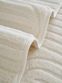 1 قطعة بطانية وسادة أريكة جديد من الفرو الناعم بأسلوب كريمي، غير قابل للانزلاق، عالمي لجميع الفصول، يناسب أريكة من 1-4 مقاعد، بطانية واقي - أبيض - مشاهدة 7