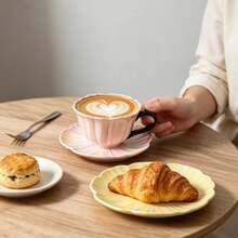 1pc Flower‑Shaped Ceramic Coffee Cup And Saucer Set, Suitable For All Seasons, Black Tea Cup, Coffee Cup, Afternoon Tea Tableware, Hot Coffee Cup, Holiday Gift - Multicolor - View 4