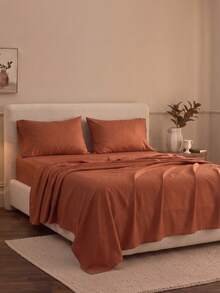 4pcs Solid Rust Red Fitted Sheet Set (1 Fitted Sheet + 1 Flat Sheet + 2 Pillowcases), Simple And Versatile Design Made Of Skin-Friendly Polyester Fabric In Classic Minimalist Style. Perfect For Master Bedrooms, Guest Rooms And Secondary Bedrooms - Multicolor - View 5