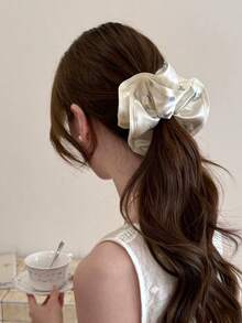 1pc Premium Satin Blue Ditsy Floral Scrunchie, Gentle Hair Tie For Women, Bun Hair Rope, Low Ponytail Hair Accessory, Elegant Sweet Luxury - Multicolor - View 4