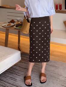 Women's Autumn/Winter Korean Y2K Polka Dot Knit Sweater Bodycon Skirt In Coffee Brown, Suitable For Casual Holiday Outings And Shopping - Brown With White Polka Dots - View 5