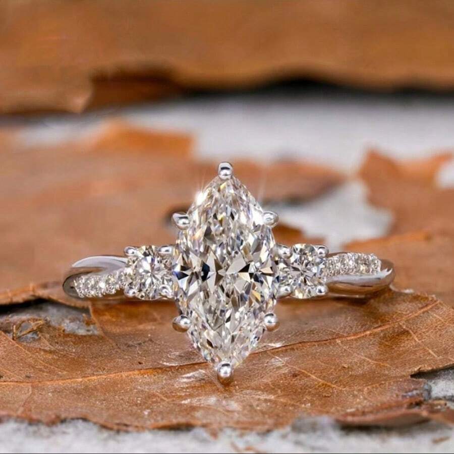Cincin Wanita Elegan dan Modis dengan Potongan Marquise 6 Cakar, Desain Garis Berpilin Berbentuk S, Perhiasan Pernikahan yang Istimewa - Perak - View 1