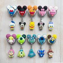1/2 buah Gantungan Lencana Kartun Disney yang Dapat Ditarik dengan Klip, Tempat Kartu Identitas Karakter Lucu, Cocok untuk Perawat, Guru, dan Karyawan Kantor - Y - View 9