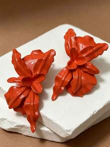 1 Pair Exaggerated Orange Petal Stud Earrings For Women, European And American Style - Orange - View 4