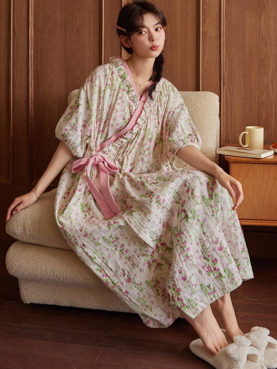 女款大尺碼花卉和服睡袍-甜美卡通印花,寬鬆夏季睡裙家居服,V領短袖綁帶設計,輕盈聚酯纖維,適合休閒居家穿著 - 粉色 - 查看 1