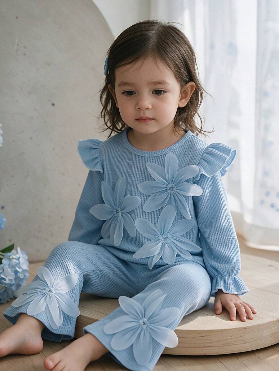 2pcs Baby Girl Fresh Girl Style Flutter Sleeve 3D Tulle Flower Long Sleeve Top & Large Floral Hem Flared Long Pants Set, Spring/Autumn - Baby Blue - View 1