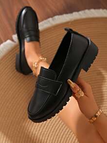 rlyza British Style Black Loafers Women's Vintage Round Toe Thick Sole Slip-On Soft Leather Commute Minimalist Versatile Low Heel Shoes - Black - View 8
