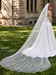 Pearl & Crystal Beaded Edge Veil, Minimalist Luxury Bridal Tulle Wedding Veil - Multicolor - View 3