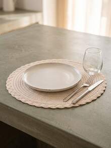 1/2/4/6/12pcs Cream White Wavy Braided Placemats, Japanese Rustic Style, Woven Material, Round Shape With Wavy Braided Edge Details, Heat-Resistant Tabletop Protection & Decorative Function, Tea Mat Suitable For Japanese Tea Room Arrangement And Quiet Home Decor Scenes - Beige - View 7