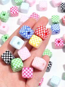 15pcs Random Color Mosaic Checkerboard Square Beads With Holes DIY Bracelet Phone Chain Hair Tie Pendant Decoration Material Accessories - Multicolor - View 2