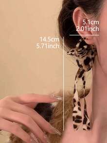 1 Pasang Anting Rumbai Pita Motif Macan Tutul Modis untuk Wanita, Cocok untuk Pesta dan Acara Kumpul-Kumpul - Hitam dan khaki - View 3