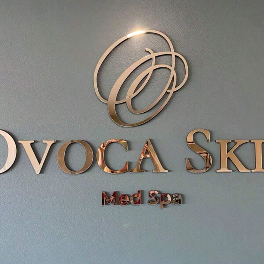 1pc Personalized Acrylic Gold Mirror Round Sign | Customized Business Logo Display Board With Gold Frame, Suitable For Beauty Salon, Nail & Lash Studio | Indoor Commercial Decor - Multicolor - View 1