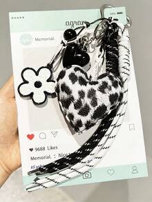Y2K Leopard Print Star & Heart Bag Charm Keychain, Mini Camera Flower Dice Decor. Car Keychain, Bag D Ecoration, Preppy Bag Accessory. Gift For Women - Multicolor - View 5