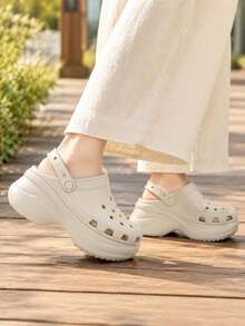 Crocs 女款復古木屐拖鞋/涼鞋 戶外旅行休閒日常舒適輕便運動休閒拖鞋涼鞋 206302-2Y2 - 骨白色 - 查看 2