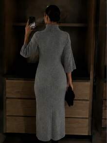 女款立領 3/4 喇叭袖修身針織中長洋裝，側開衩，緊身塑形款，優雅秋冬針織洋裝 - 灰色 - 查看 3