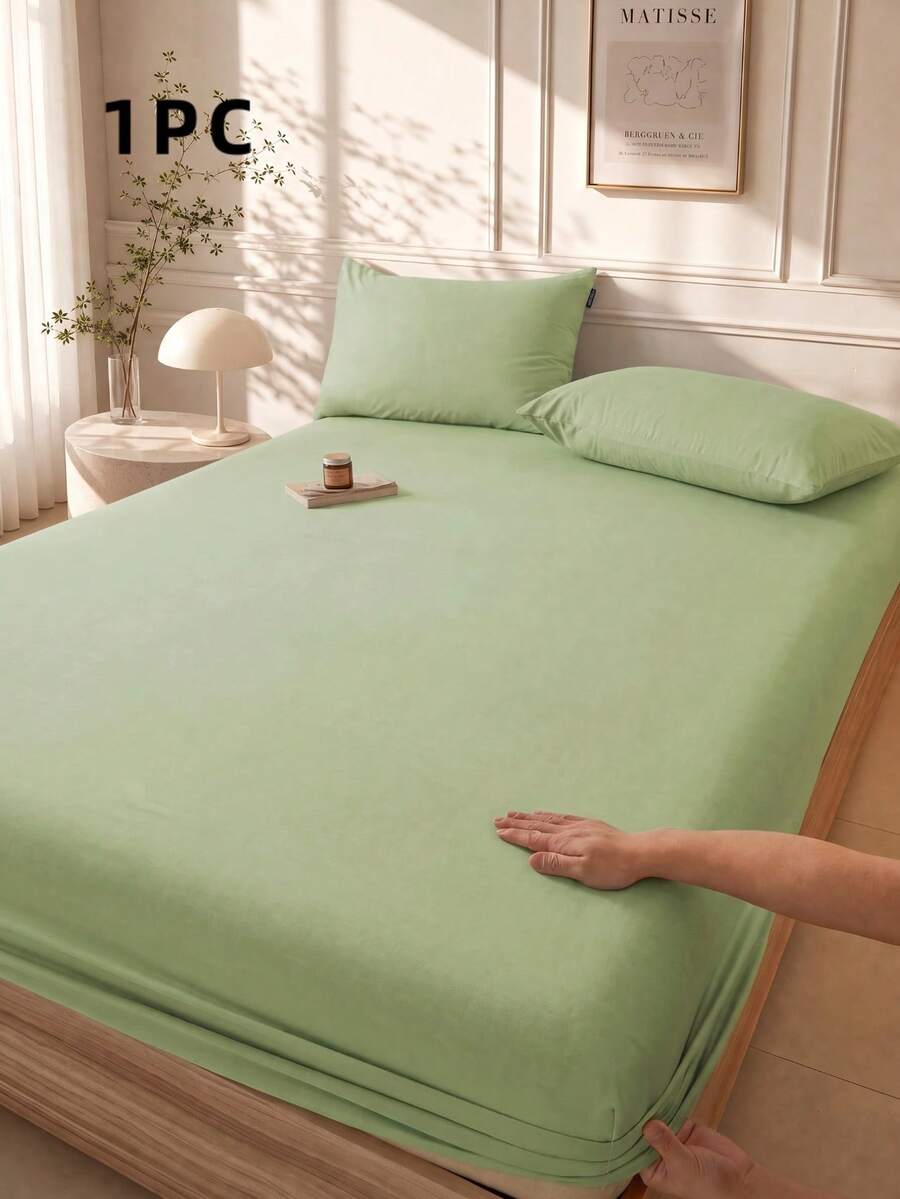 1pc Solid Avocado Green Fitted Sheet, Mattress Protector, Soft & Breathable, Single, Double, King, Queen Size. Fitted Sheet Depth Up To 11.8 Inches, Breathable, Wrinkle-Resistant, Machine Washable. Dorm Bedding Back To School - Sprout Green - View 1