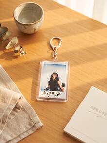 1pc/6pcs KATSEYE Members Autograph Photo Aesthetic Acrylic Keychains, All Members Vintage Signed Photo Series Rectangular Pattern Pendant, Backpack And Car Key Accessory, K-Pop And Western Pop Music Fan Gift - Multicolor - View 12