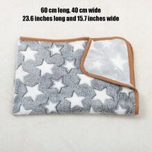Pet Blanket For Small And Medium Dogs, Also Suitable For Various Small Animals And Cats, Washable, Soft Flannel Fabric, Five-Point Star Embroidery, Lightweight And Breathable, Suitable For All Seasons, Can Be Used As Dog Bed And Dog Mat - Multicolor - View 15