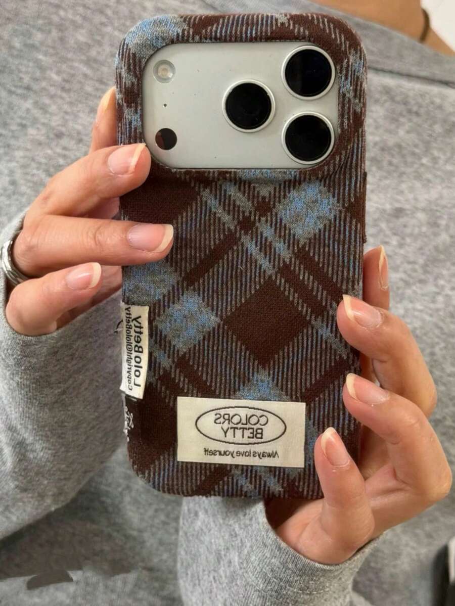 Autumn/Winter Korean Vintage Plaid Fabric Phone Case Compatible With Iphone 17 Pro Max, Apple 17, 17 Pro, 15 Pro, 16 Pro Max, 16 Pro, Soft Anti-Drop Protective Cover For Women - Blue Brown - View 1