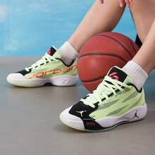 Nike New JORDAN LUKA 77 Men's Performance Breathable Lightweight Basketball Shoes - Green/Black - View 2