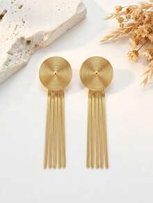 1 Pair European And American Vintage Style Gold Tassel Long Earrings, Featuring Round Brushed Metal Disc With Multiple Fine Chain Draping Design, Suitable For Women Seeking Personalized And Presence - Yellow Gold - View 4