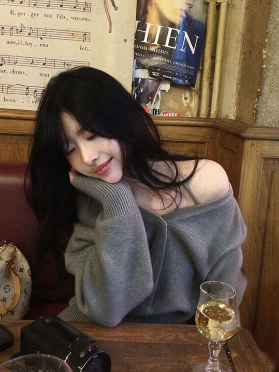 小眾設計極簡 V 領百搭掛脖針織上衣 女款 - 灰色 - 查看 1