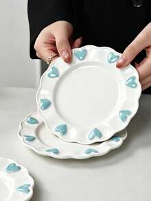 4pcs/2pcs/1pc Cute Embossed Blue Heart Ceramic Plate Set, Wavy Edge White Porcelain Dinnerware, Ins Style Dessert Salad Snack Plate, Afternoon Tea Home Table Decor, Holiday Gift - Multicolor - View 7