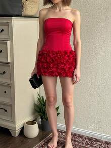 Top Dazzle Women's Red Woven Bandeau Top, Sleeveless Design, Regular Length, Showcasing Charming Style - Red - View 5