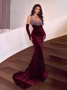 Elegant Women's Burgundy Velvet Long Mermaid Evening Gown, Rhinestone Embellished Bust And Shoulder Strap Design, Suitable For Formal Dinner And Ball - Burgundy - View 1