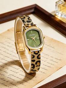 1pc Women's Oval Retro Quartz Watch, Gold Alloy Case, Fashionable Green Dial, Leopard Print Metal Mesh Strap, Suitable For Daily Wear And Gift Giving - Green - View 2