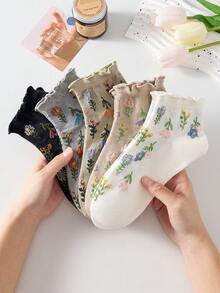 5 Pairs Women's French Vintage Court Style Floral Pattern Embossed Fashion Short Socks Invisible Socks Lace Socks, Ankle Socks Boat Socks, Skin-Friendly Soft Socks, Suitable For Daily Casual Wear, Suitable For Spring Summer All Seasons - Multicolor - View 1