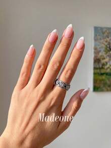 MADEONE 一枚雏菊花叶造型戒指，镶嵌黑白锆石，6号，优雅珠宝礼品，适合女性，可作为订婚、结婚纪念日、生日礼物。 - 銀色 - 查看 3