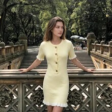 女款春季荷葉邊修身針織迷你洋裝，優雅前開鈕扣修身剪裁，休閒日常海灘波希米亞 Y2K 風格 - 黃色 - 查看 5