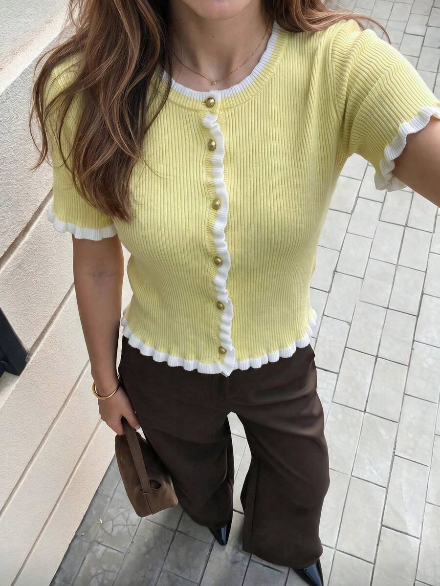 女款荷葉邊扇形下擺修身羅紋針織短袖開襟衫T恤,學院風,春夏休閒日常穿搭 - 黃色 - 查看 1