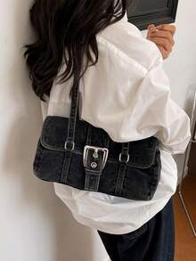 Tas jinjing model retro dengan detail penutup dan gesper, simpel dan modis, cocok untuk perjalanan sehari-hari, belanja, dan berlibur. - Hitam - View 5