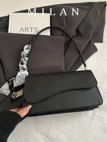 1 buah Tas Bahu Syal Sutra Elegan Minimalis Vintage dengan Penutup Asimetris Warna Polos - Hitam - View 1