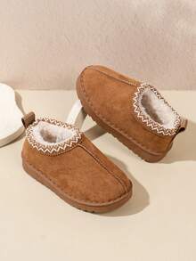 1 Pair Kids Fashion Slippers, Thick Sole Comfortable Versatile Indoor House Shoes - Brown - View 3