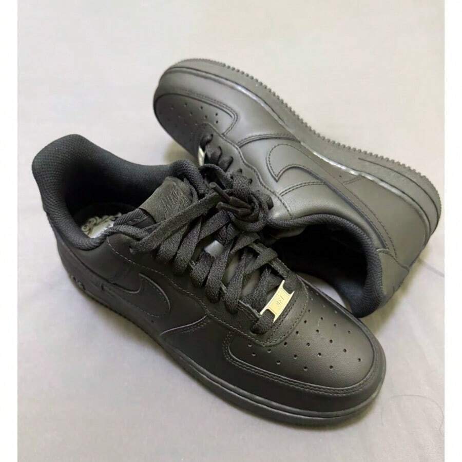 Nike Women Casual Shoes - Black - View 1