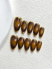 秋季 10 件組復古風手工穿戴甲 Polygel 美甲套組 金邊棕色指甲油 復古成熟風 3 種尺寸可選 杏仁甲 鴨嘴甲 棺材甲 適用派對、舞蹈、日常穿戴（手工細節可能有所不同） - 彩色 - 查看 3