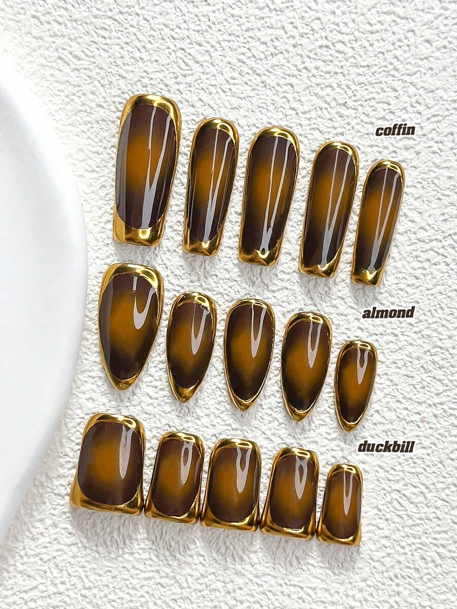 秋季 10 件組復古風手工穿戴甲 Polygel 美甲套組 金邊棕色指甲油 復古成熟風 3 種尺寸可選 杏仁甲 鴨嘴甲 棺材甲 適用派對、舞蹈、日常穿戴(手工細節可能有所不同) - 彩色 - 查看 1