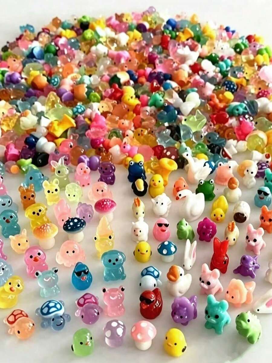 Glow-In-The-Dark Small Animal Figurines 50/100pcs - Cartoon Animal Dolls, Unique Seasonless Design - Independent Plastic Party Favors, Suitable For Mini Landscapes, Aquariums, DIY Jewelry, Crafts And Dollhouse Decor - Multicolor - View 1