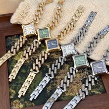 LIANDU 1pc Women's Gold Quartz Watch, Fashionable Rhinestone Strap, Luxury Exquisite Vintage Style Watch, Suitable For Daily Wear And Holiday Gifts - Gold - View 4