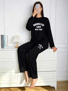 Women's Brooklyn New York Letter Print Pajama Set, Round Neck Long Sleeve Top & Loose Wide Leg Pants Set, Women's Loungewear Set - Black - View 2