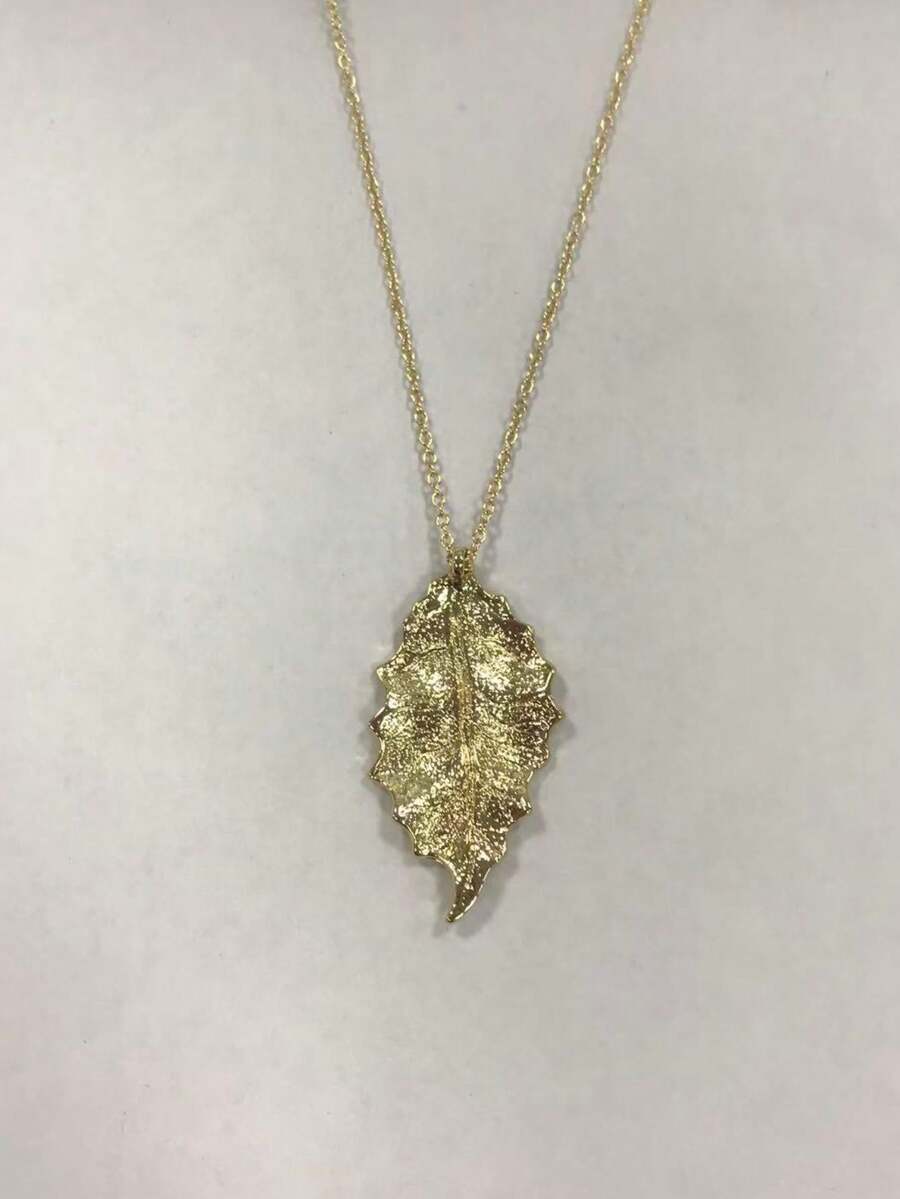 1pc Vintage Textured Oak Leaf Brass Pendant Necklace, Thanksgiving Harvest Theme Gold Stainless Steel Chain, Holiday Gift Atmosphere Clavicle Chain - SXL-155 - View 1