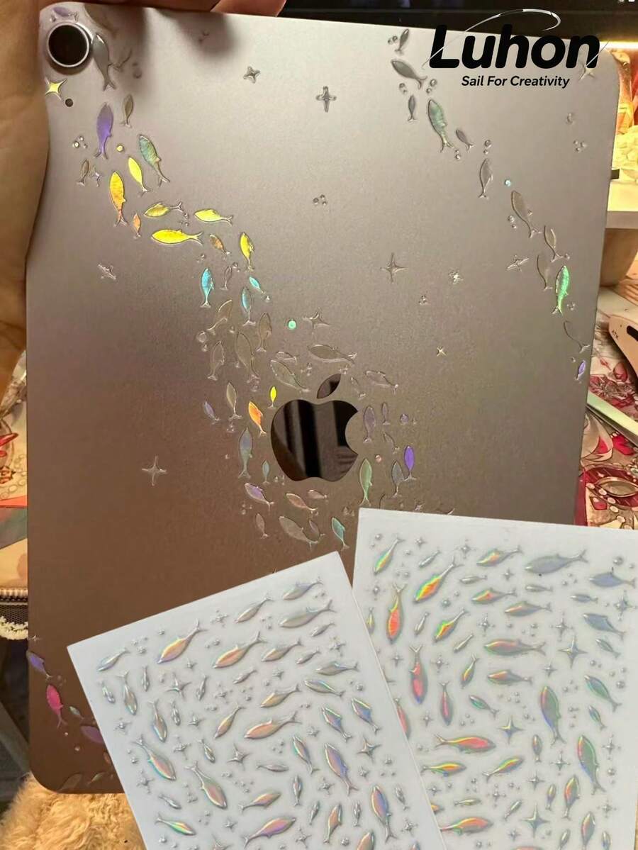 1Pc/1Set, Holographic Iridescent Stickers, Ocean Fish Motif With Shimmer Finish, For Laptop, Journaling Supplies, Sticker Book, Decorative Accessory For Water Cup, Camera, Phone Case, Headphones - WY Laser Fish - View 1