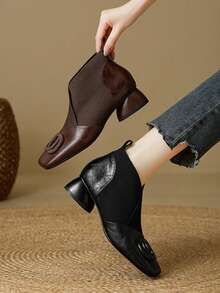 Sepatu Bot Pendek Elastis Wanita Kulit Imitasi Patchwork Ujung Persegi Hak Tebal Asimetris Gesper Dekoratif Geometris Model Slip-On Cokelat Sepatu Bot Komuter Modis - Coklat - View 3