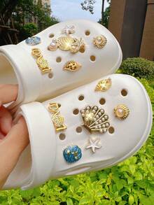 12件裝金色海洋系列鞋飾（海星、貝殼），適用於涼鞋、拖鞋、沙灘鞋、園藝鞋等，DIY可拆卸鞋子裝飾，生日派對與節日的完美禮物 - 金色 - 查看 5