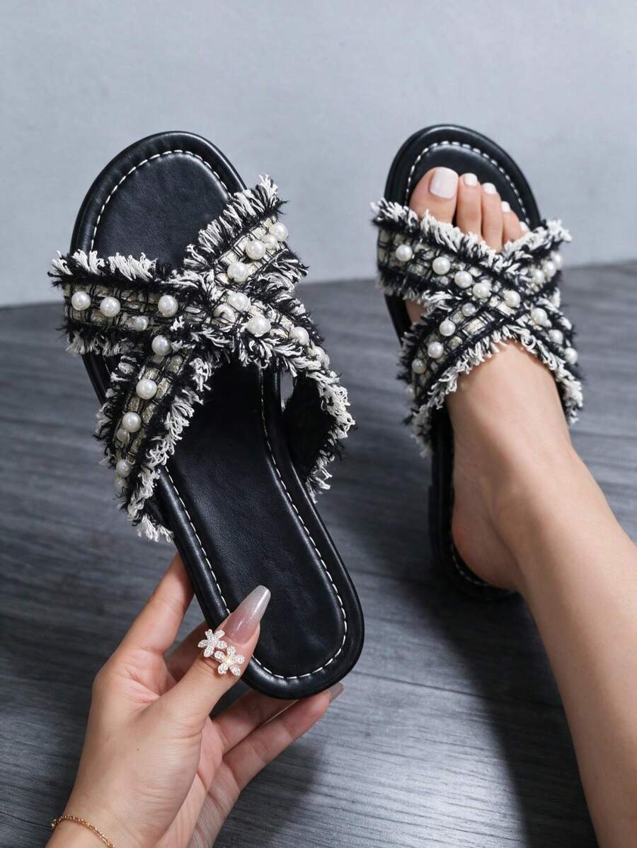 Summer New High-End Pearl Round Toe Slippers For Women With Fringed Tassel Flat Sole Outdoor Vacation Travel One-Strap Slide - Black - View 1